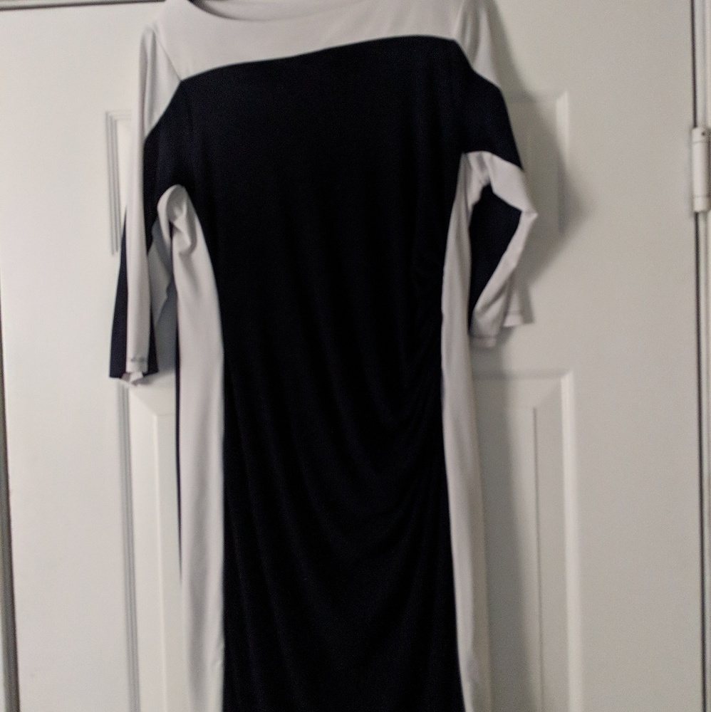 Bodycon navy blue and white dress